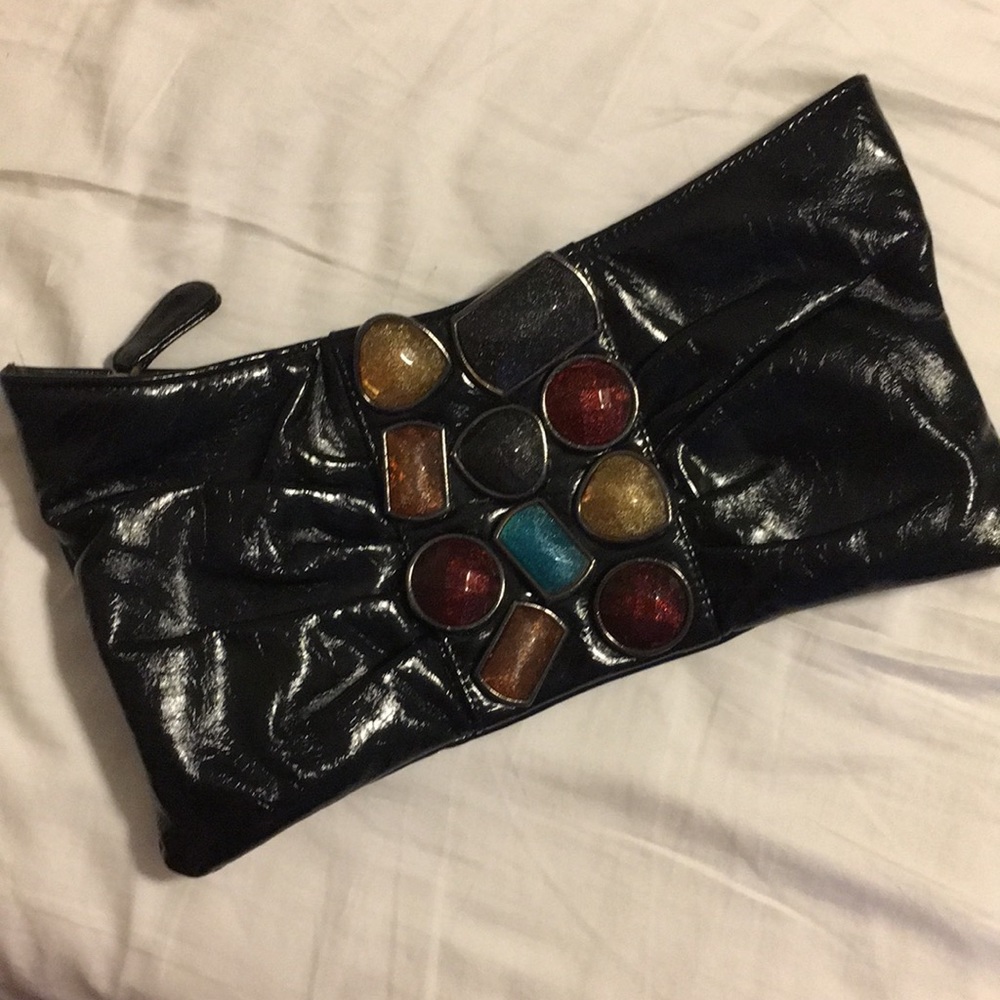 Black clutch